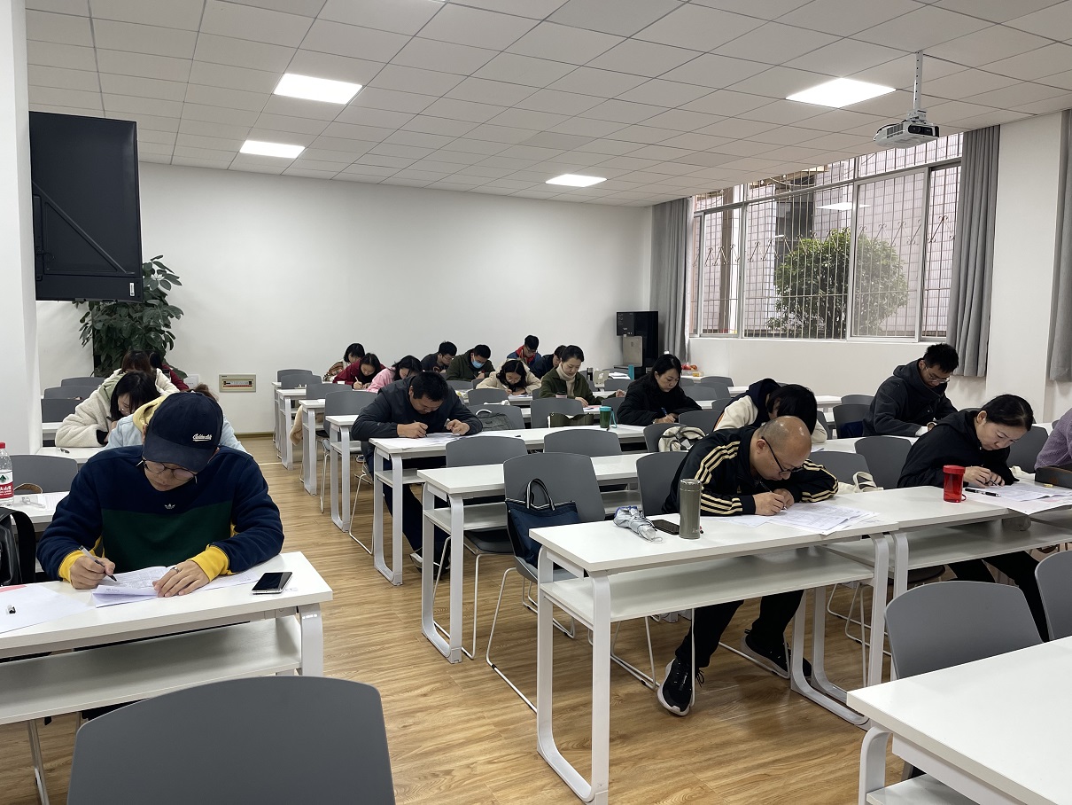 第二轮模考1.jpg